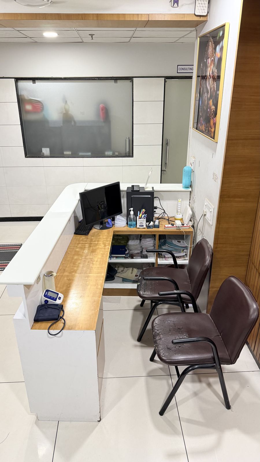 Kriyansh Women's Hospital — Dr. Jaiminkumar Patel with a patient