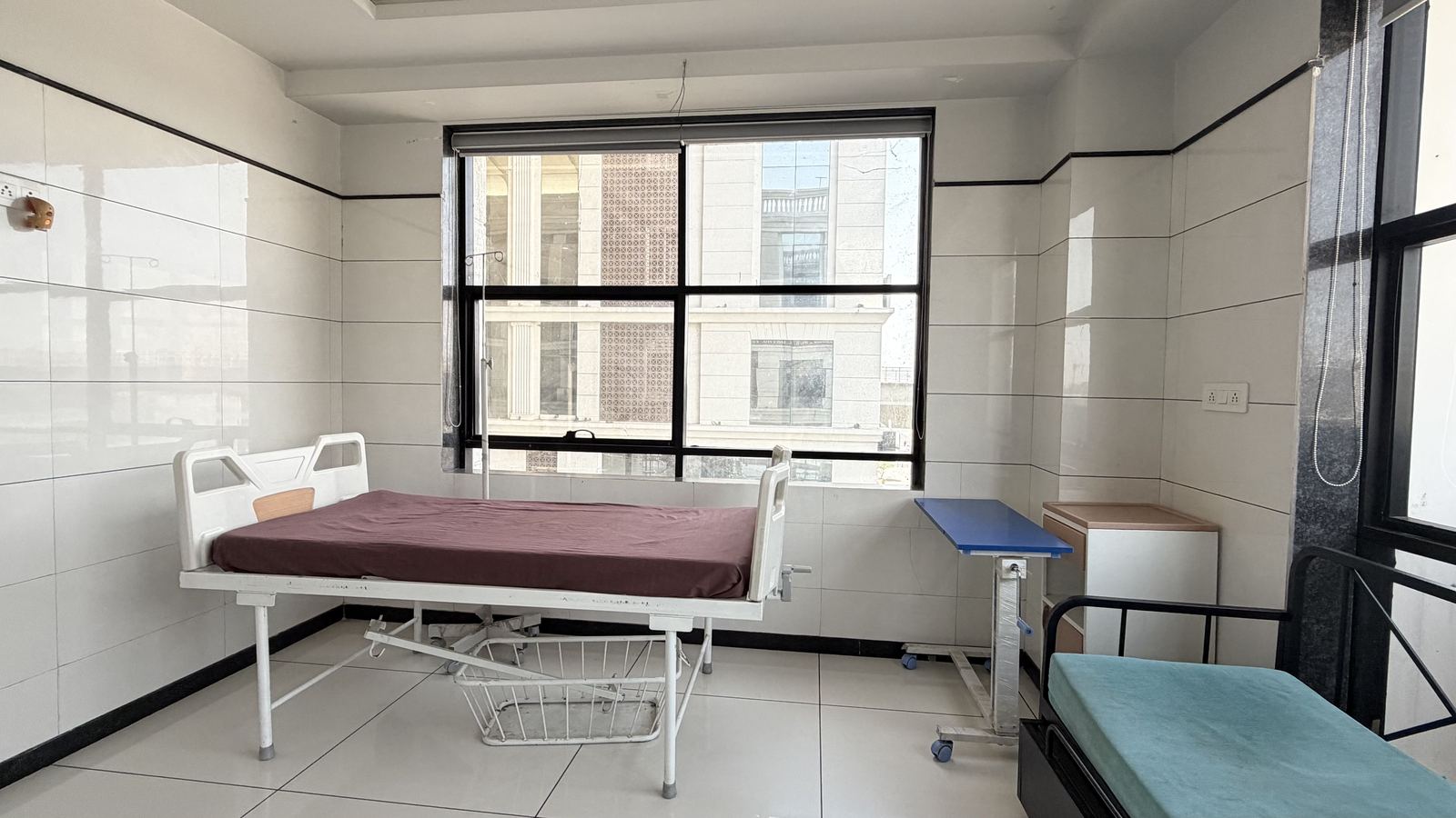 Kriyansh Women's Hospital — Staff nursing desk and monitoring area