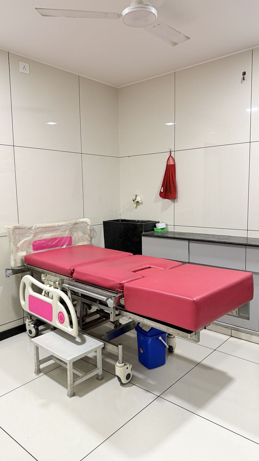 Kriyansh Women's Hospital — Ectopic pregnancy emergency OT